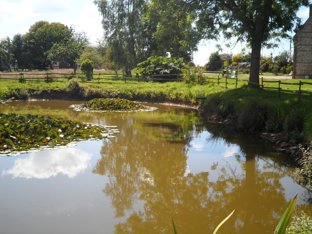 A L'Oree Du Lin Mentheville Bagian luar foto